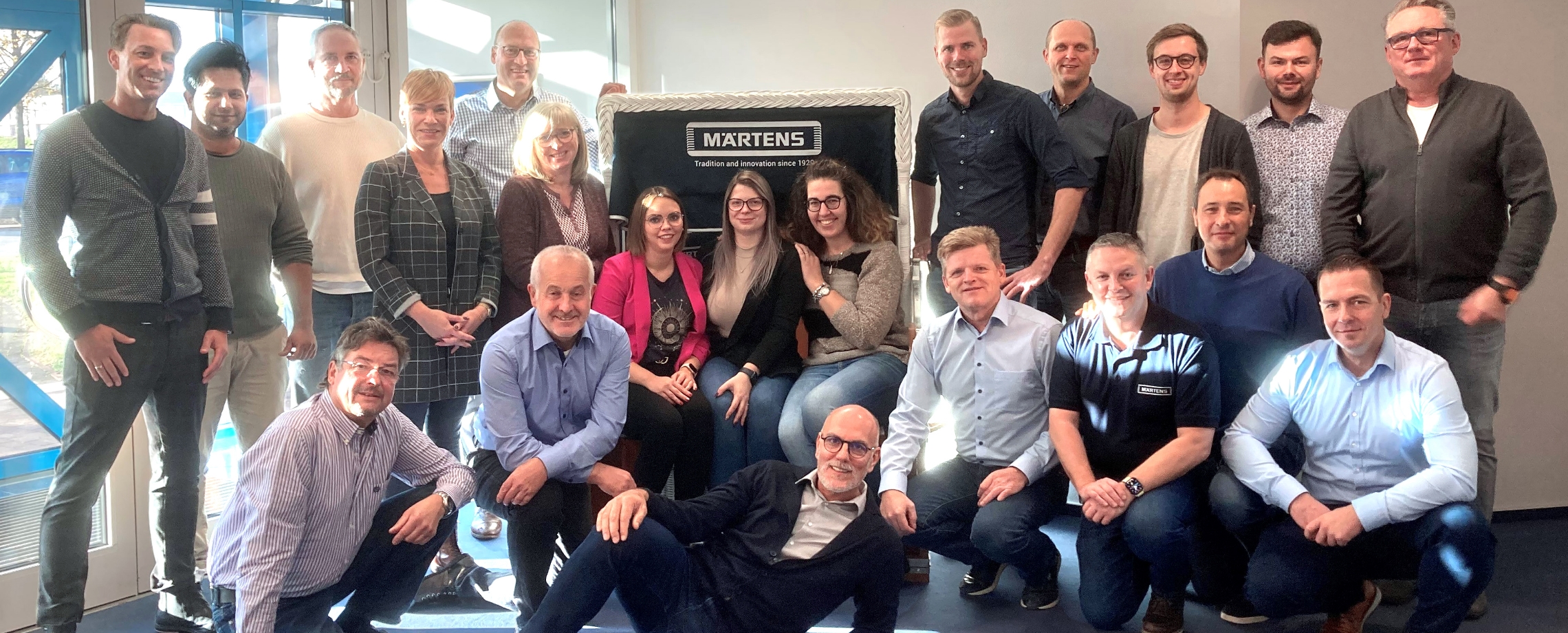 12-mrt-header-weihnachtsgruesse_01.jpg 12-mrt-header-weihnachtsgruesse_01.jpg