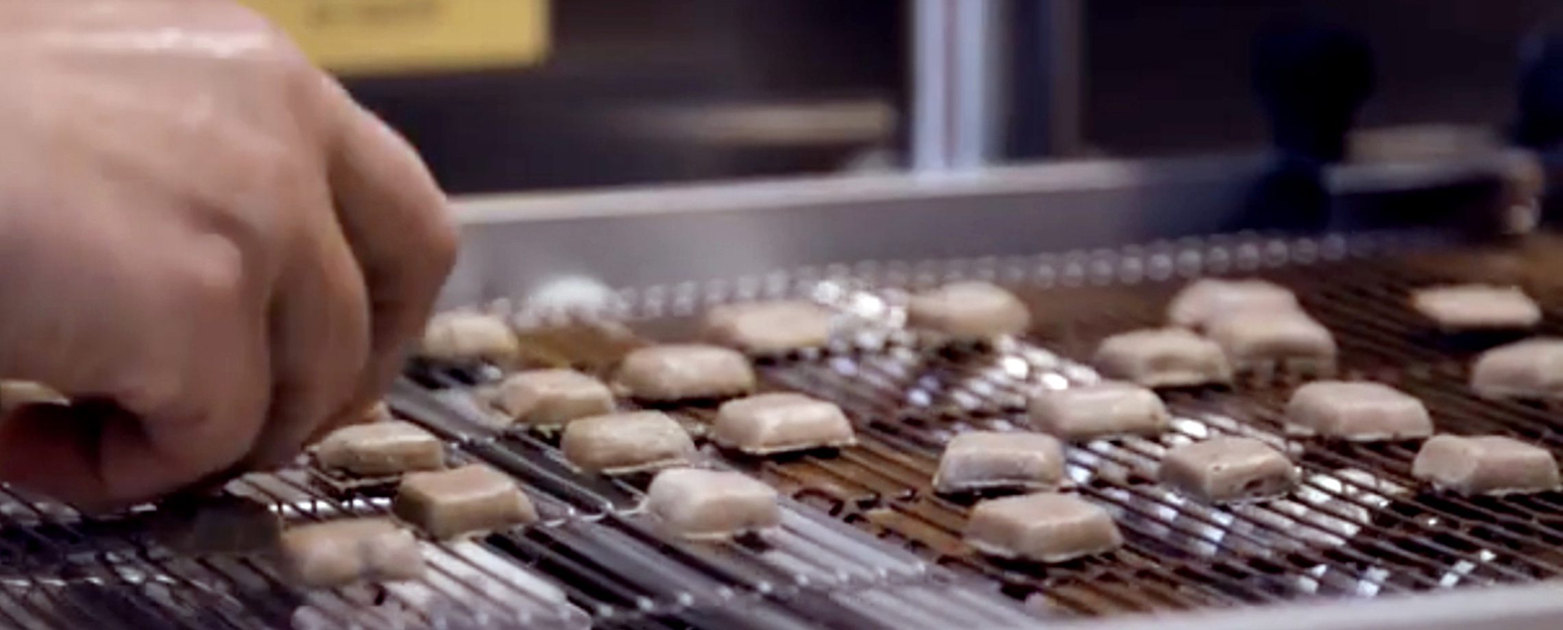 03-mrt-header-gibson.jpg 03-mrt-header-gibson.jpg